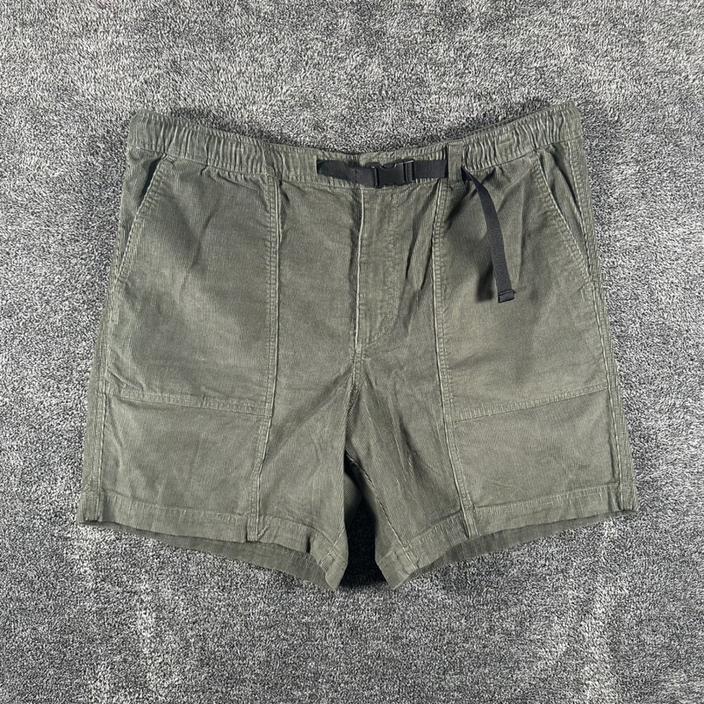 Eddie Bauer Shorts Mens XL Corduroy Green Belted Utility Hiking Outdoor Cargo